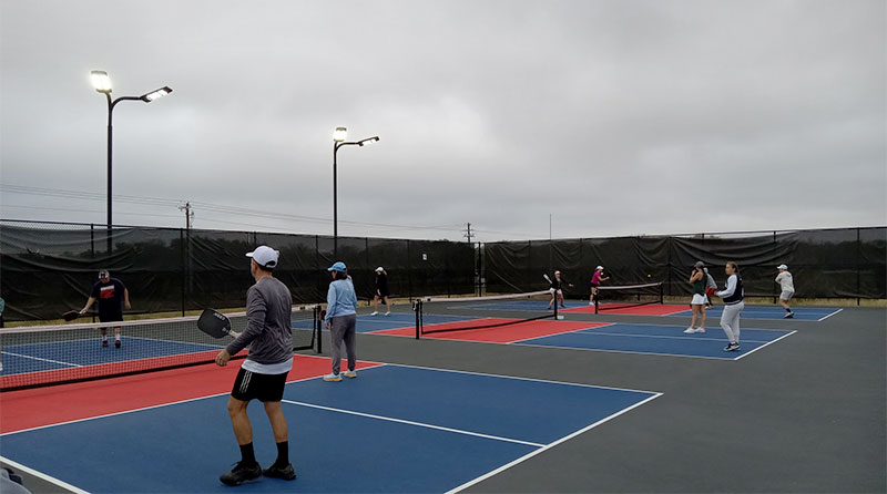 outdoor pickleball court