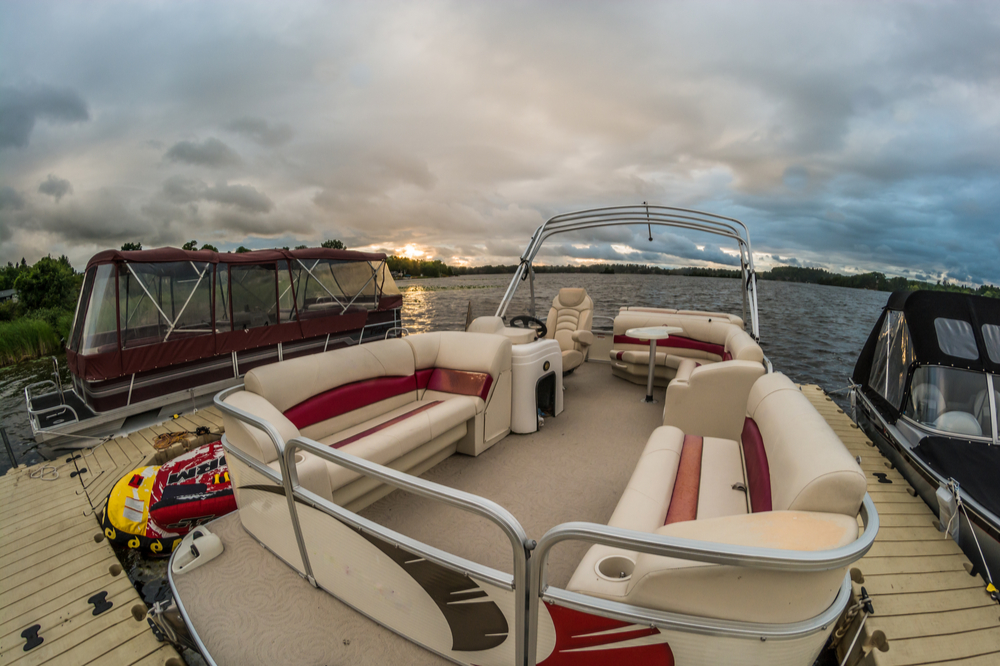 Wide Pontoon Boat